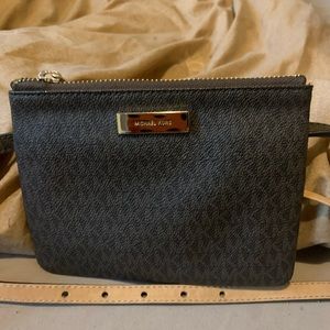 Michael Kors Belt Bag  - Brown Monogram